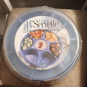 Servette 14" Deluxe 4Piece For Serving And Storage Slight Chip On Lid See Photo